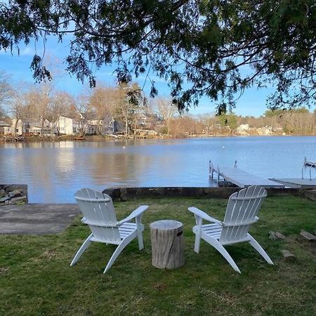 Lake Attitash Waterfront W/ Private Dock エイムズベリー エクステリア 写真